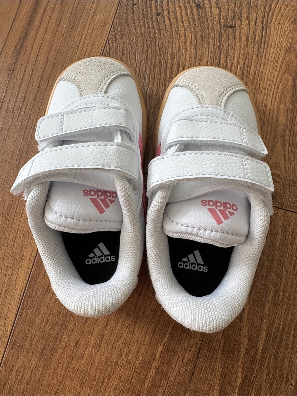 Adidas toddler court sneakers, pink and white, size 6 - Picture 7 of 8